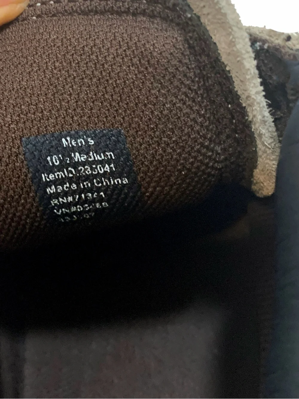 10.5 / L.L. Bean Men's Suede Lace-Up Ankle Boots in Taupe